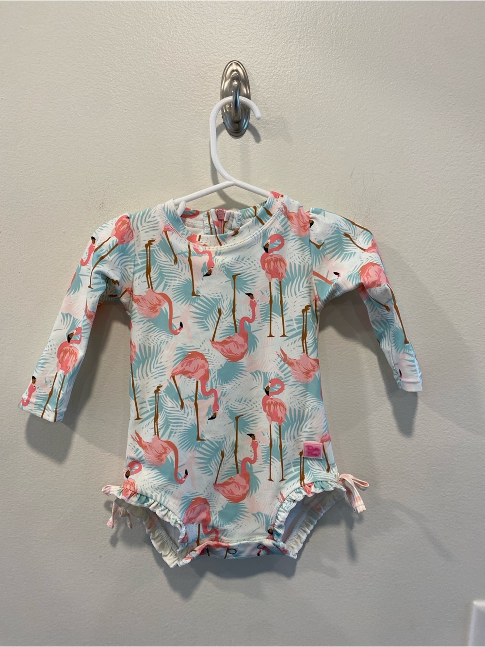 Rufflebutts Long Sleeve One Piece Rash Guard swimsuit size 6-12 months flamingo